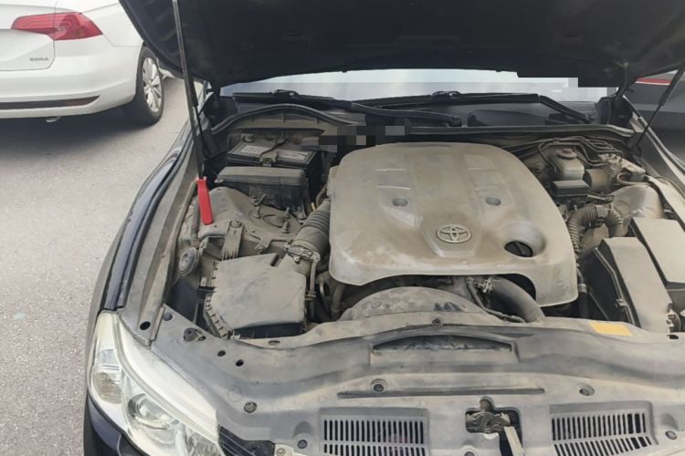 Used Toyota Reiz 2010 2.5V Fengdu Elite Edition Engine Bay Right