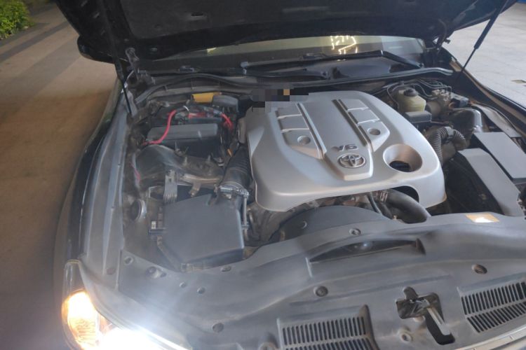 Used Toyota Reiz 2010 2.5V Fengdu Elite Edition Engine Bay Right