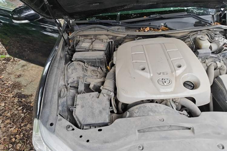Used Toyota Reiz 2010 2.5V Fengdu Elite Edition Engine Bay Right