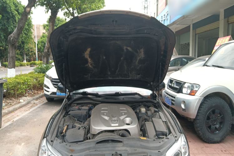 Used Toyota Reiz 2010 2.5V Fengdu Elite Edition Engine Bay