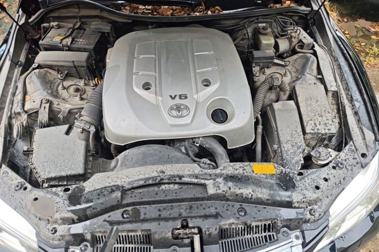 Used Toyota Reiz 2010 2.5V Fengdu Elite Edition Engine Bay