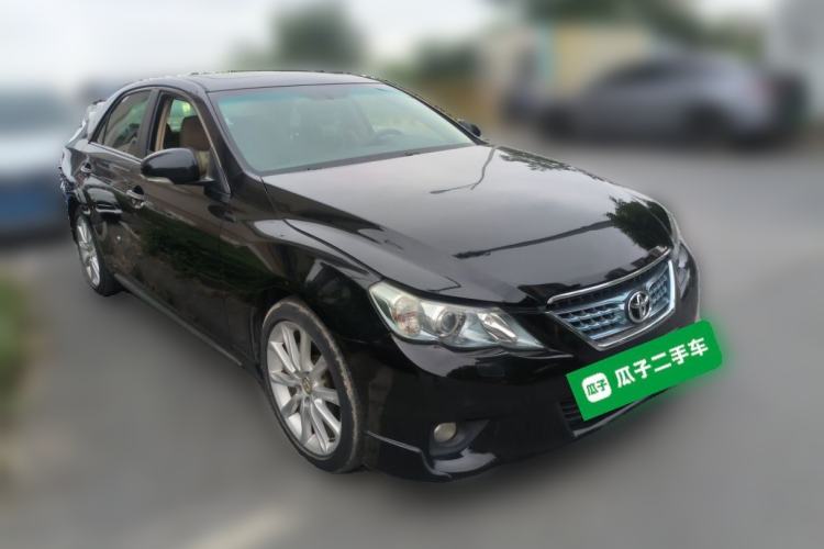 Used Toyota Reiz 2010 2.5V Fashion Elite Edition Front Right 45 Deg