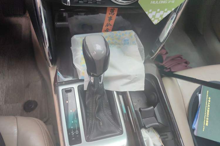 Used Toyota Reiz 2010 2.5V Fengdu Elite Edition Gear Lever