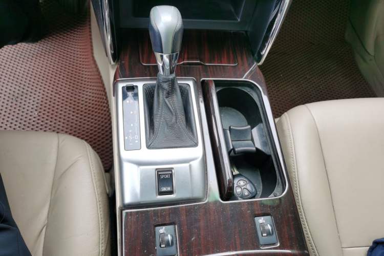 Used Toyota Reiz 2010 2.5V Fengdu Elite Edition Gear Lever