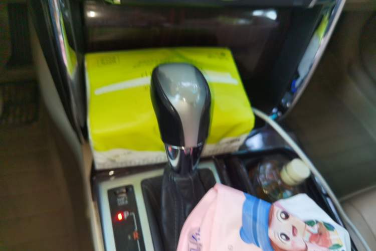 Used Toyota Reiz 2010 2.5V Fengdu Elite Edition Gear Lever