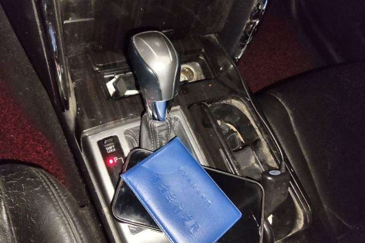 Used Toyota Reiz 2010 2.5S Fashion Elite Edition Gear Lever
