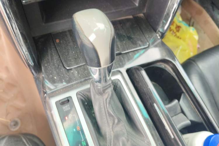 Used Toyota Reiz 2010 2.5V Fengdu Elite Edition Gear Lever