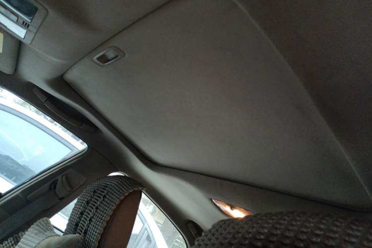 Used Toyota Reiz 2010 2.5V Fashion Elite Edition Headliner
