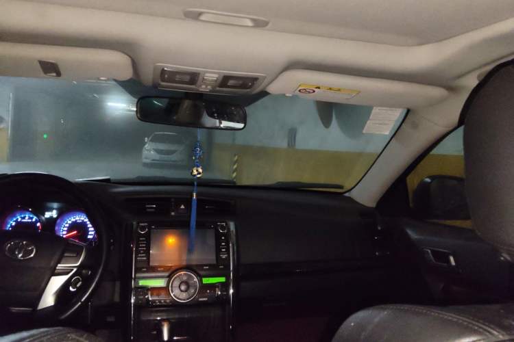 Used Toyota Reiz 2010 2.5S Fashion Elite Edition Headliner