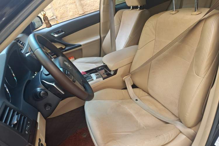 Used Toyota Reiz 2010 2.5V Fashion Elite Edition Left Front Seat
