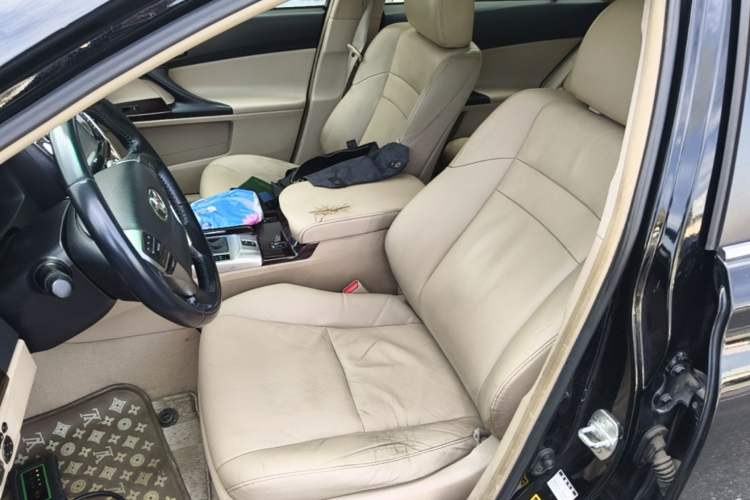 Used Toyota Reiz 2010 2.5V Fengdu Elite Edition Left Front Seat