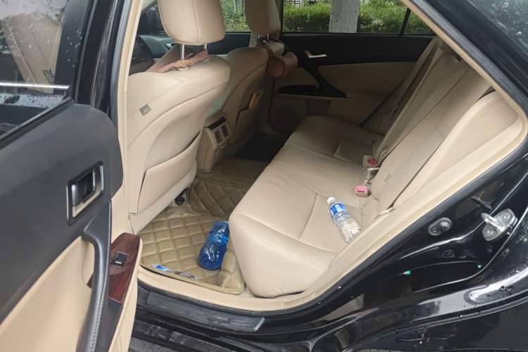 Used Toyota Reiz 2010 2.5V Fengdu Elite Edition Left Rear Seat