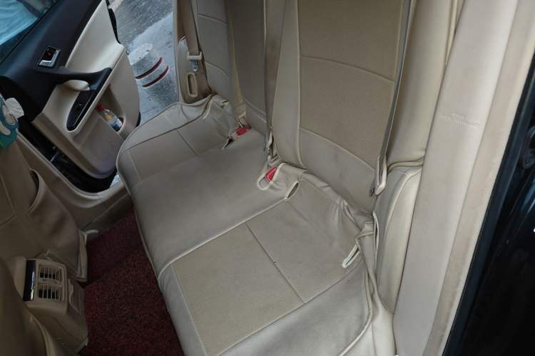 Used Toyota Reiz 2010 2.5S Fashion Elite Edition Left Rear Seat