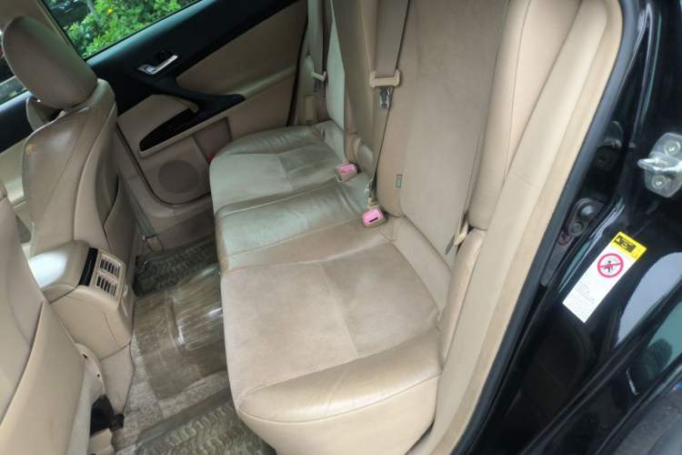 Used Toyota Reiz 2010 2.5V Fashion Elite Edition Left Rear Seat