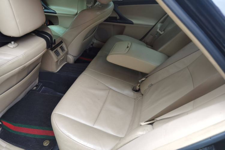 Used Toyota Reiz 2010 2.5V Fengdu Elite Edition Left Rear Seat