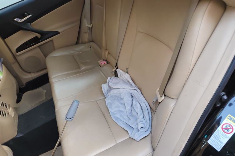 Used Toyota Reiz 2010 2.5V Fengdu Elite Edition Left Rear Seat