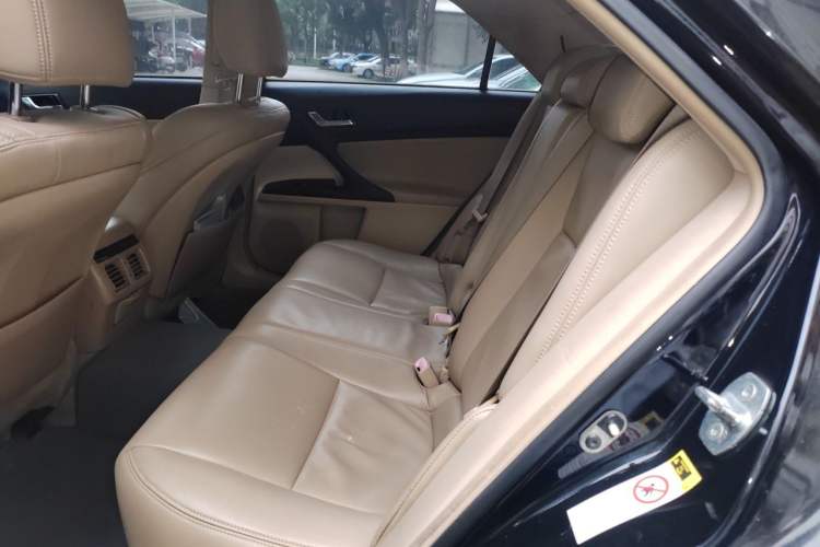 Used Toyota Reiz 2010 2.5S Fengdu Jinghua Edition Left Rear Seat