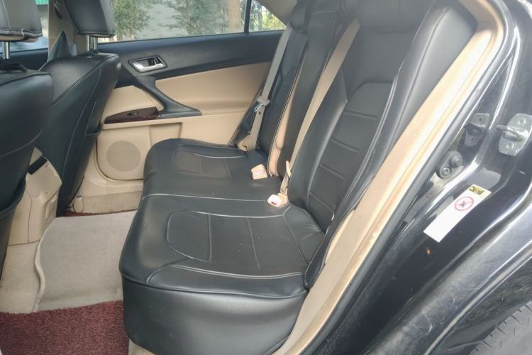 Used Toyota Reiz 2010 2.5S Fengdu Jinghua Edition Left Rear Seat
