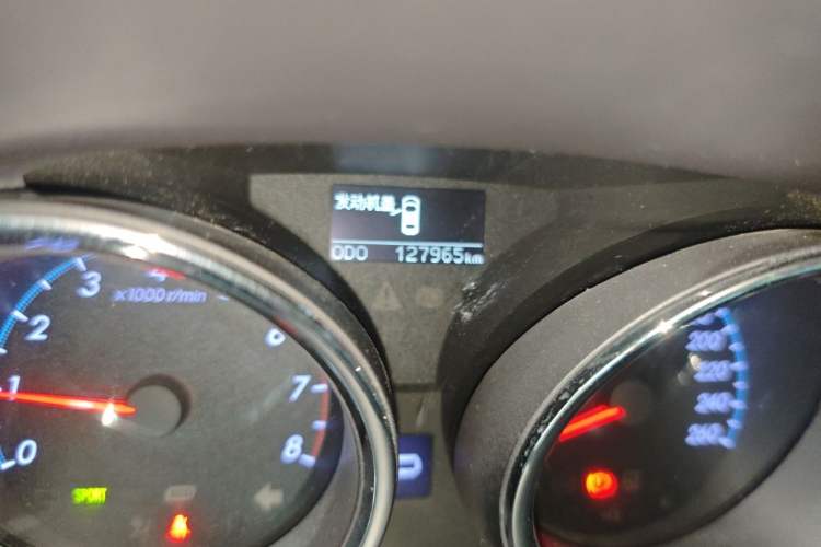 Used Toyota Reiz 2010 2.5V Fengdu Elite Edition Odometer Close Up