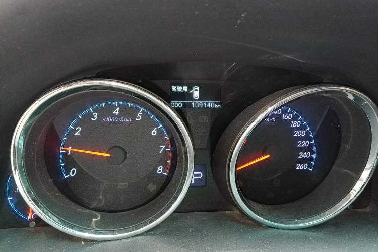 Used Toyota Reiz 2010 2.5V Fengdu Elite Edition Odometer Close Up