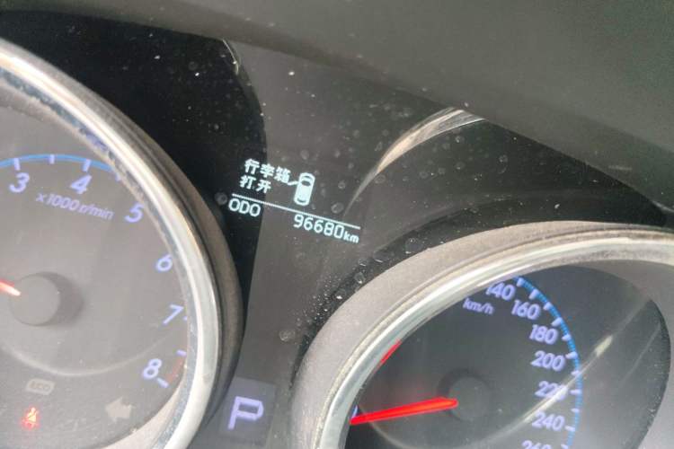 Used Toyota Reiz 2010 2.5V Fengdu Elite Edition Odometer Close Up