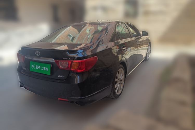 Used Toyota Reiz 2010 2.5V Fashion Elite Edition Rear Right 45 Deg