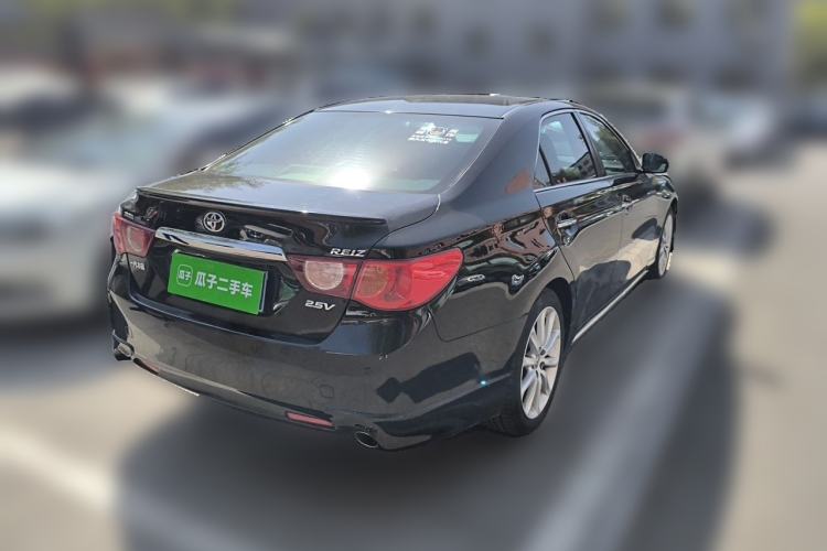 Used Toyota Reiz 2010 2.5V Fashion Elite Edition Rear Right 45 Deg