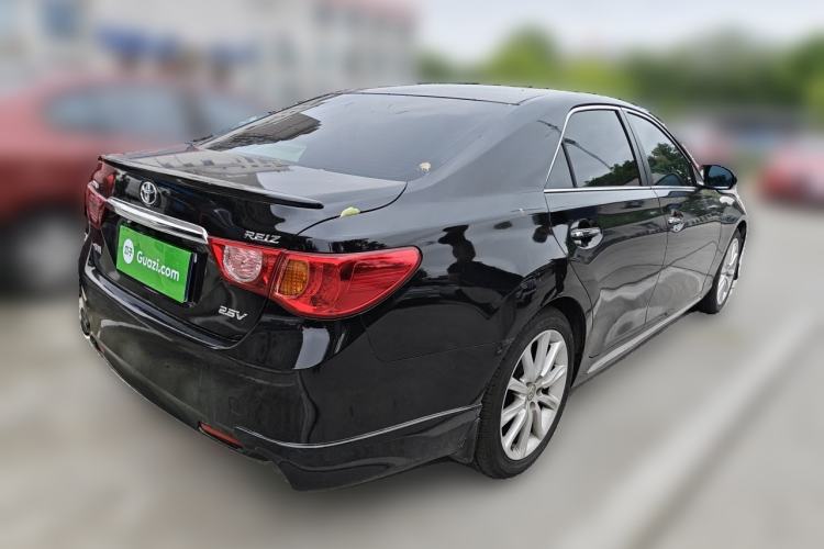 Used Toyota Reiz 2010 2.5V Fashion Elite Edition Rear Right 45 Deg