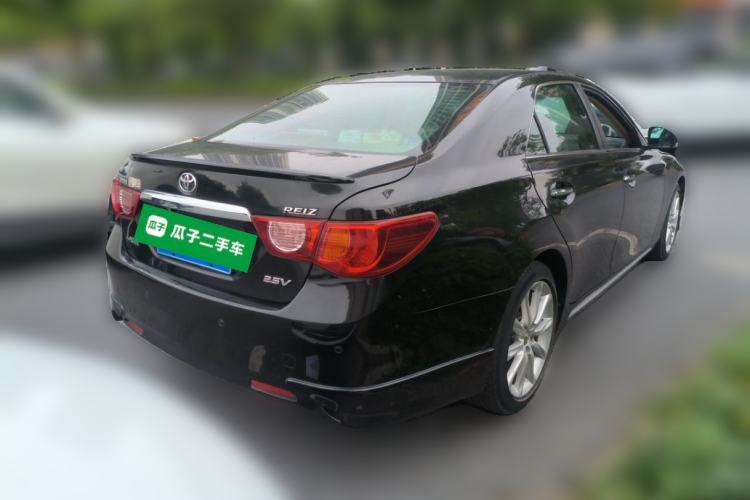 Used Toyota Reiz 2010 2.5V Fashion Elite Edition Rear Right 45 Deg