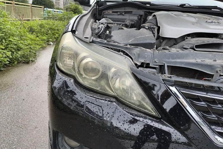 Used Toyota Reiz 2010 2.5V Fashion Elite Edition Right Front Headlight