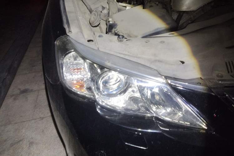 Used Toyota Reiz 2010 2.5V Fengdu Elite Edition Right Front Headlight