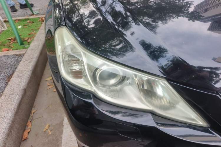 Used Toyota Reiz 2010 2.5S Fengdu Jinghua Edition Right Front Headlight