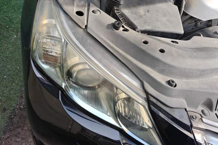 Used Toyota Reiz 2010 2.5V Fashion Elite Edition Right Front Headlight