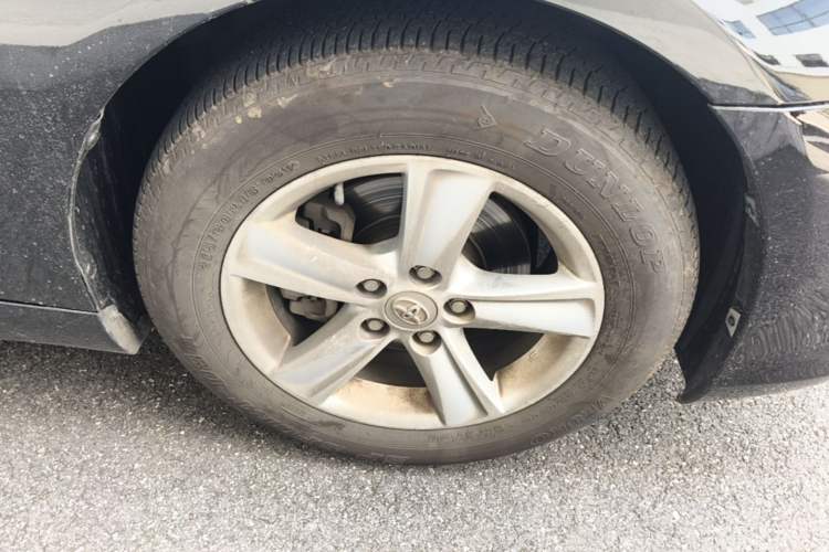 Used Toyota Reiz 2010 2.5V Fengdu Elite Edition Right Front Wheel Hub