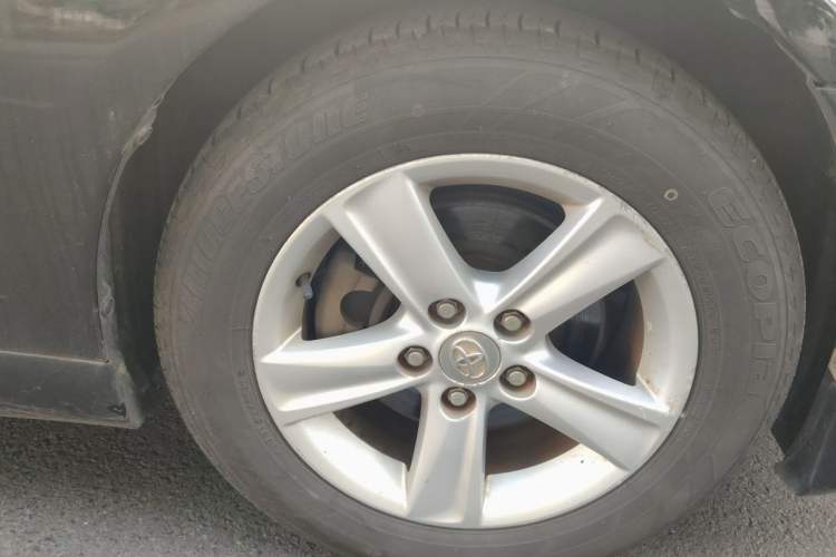 Used Toyota Reiz 2010 2.5S Fengdu Jinghua Edition Right Front Wheel Hub