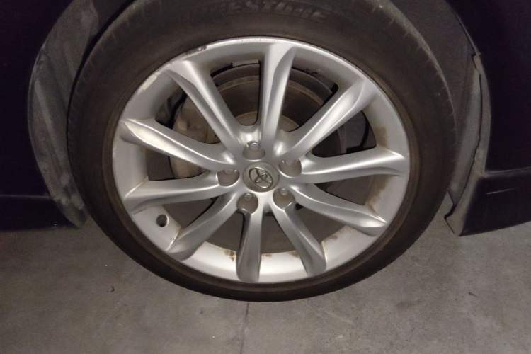 Used Toyota Reiz 2010 2.5S Fashion Elite Edition Right Front Wheel Hub
