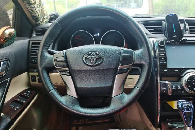 Used Toyota Reiz 2010 2.5V Fengdu Elite Edition Steering Wheel