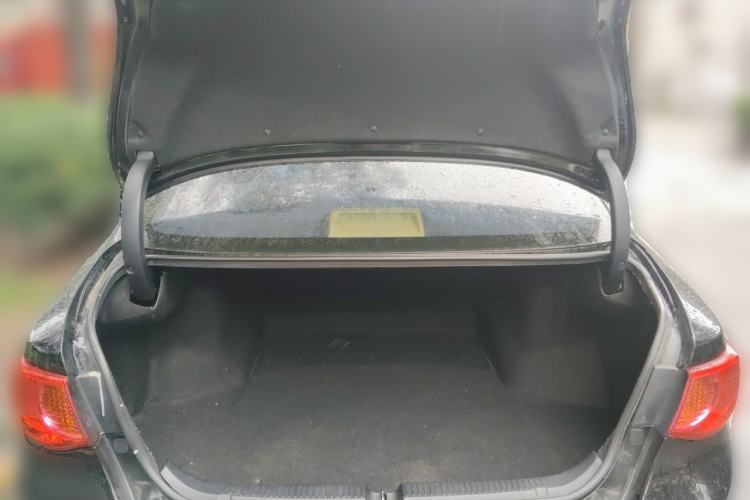Used Toyota Reiz 2010 2.5V Fengdu Elite Edition Trunk