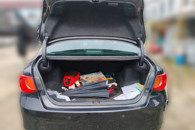 Used Toyota Reiz 2010 2.5V Fengdu Elite Edition Trunk