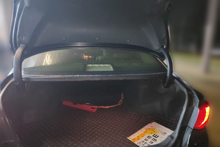 Used Toyota Reiz 2010 2.5V Fengdu Elite Edition Trunk