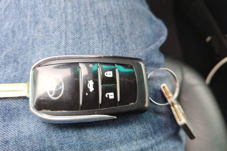Used Toyota Reiz 2010 2.5V Fengdu Elite Edition Vehicle Key
