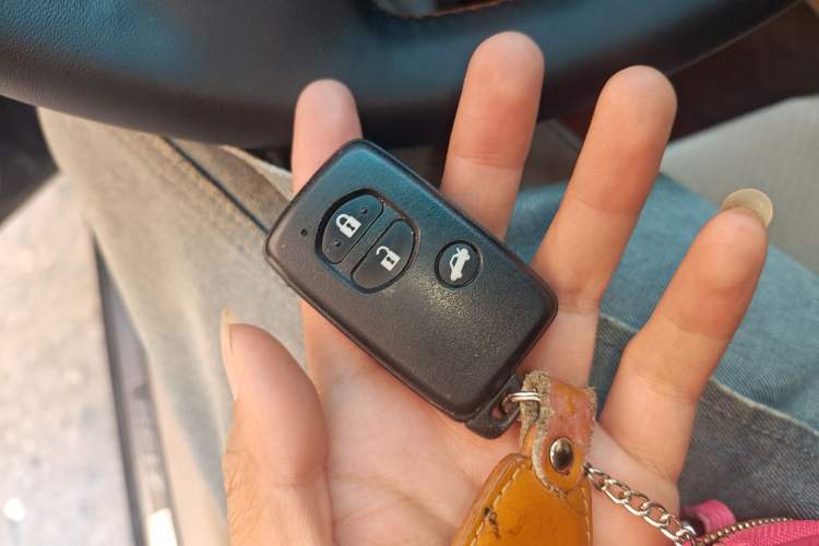 Used Toyota Reiz 2010 2.5V Fashion Elite Edition Vehicle Key