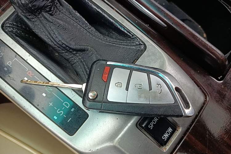 Used Toyota Reiz 2010 2.5V Fengdu Elite Edition Vehicle Key