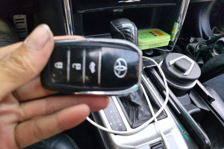 Used Toyota Reiz 2010 2.5V Fashion Elite Edition Vehicle Key