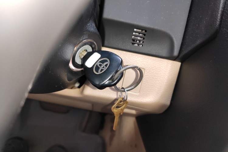 Used Toyota Reiz 2010 2.5S Fengdu Jinghua Edition Vehicle Key