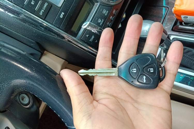 Used Toyota Reiz 2010 2.5V Fengdu Elite Edition Vehicle Key