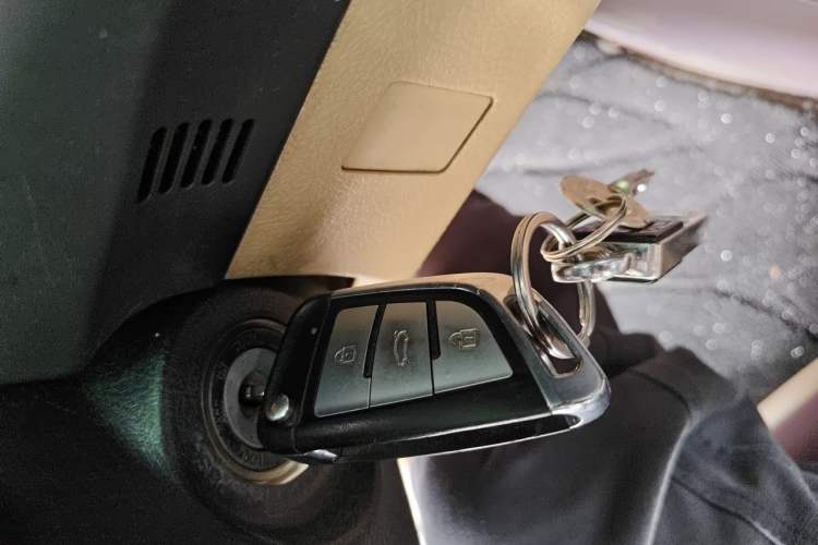 Used Toyota Reiz 2010 2.5V Fengdu Elite Edition Vehicle Key