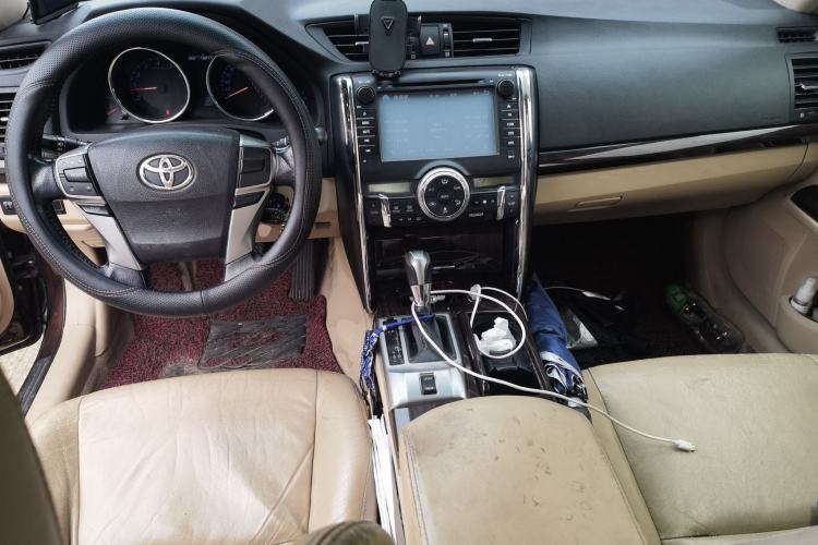 Used Toyota Reiz 2010 2.5V Fengdu Elite Edition Center Console