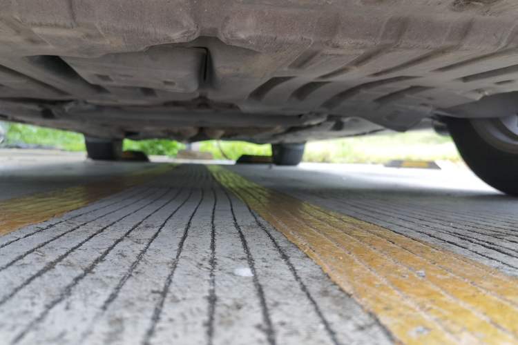 Used Toyota Reiz 2010 2.5V Fengdu Elite Edition Chassis Front