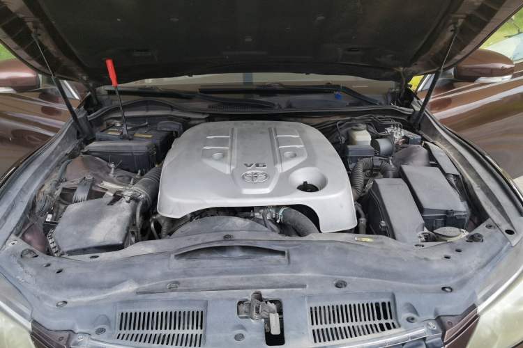 Used Toyota Reiz 2010 2.5V Fengdu Elite Edition Engine Bay